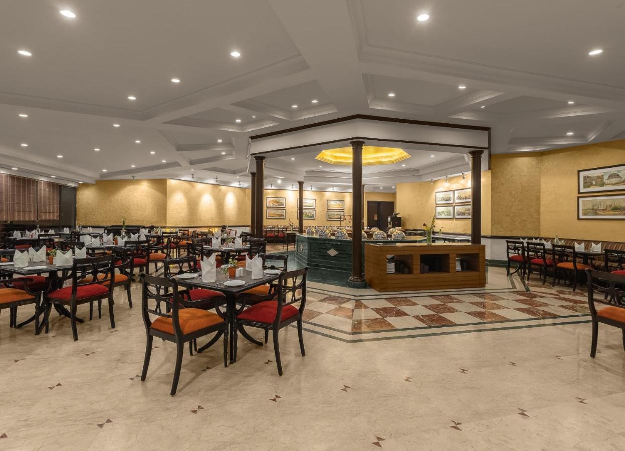 Sarovar Portico Surajkund New Delhi Buitenkant foto