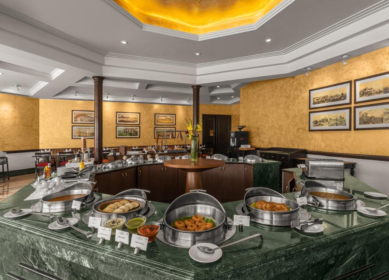 Sarovar Portico Surajkund New Delhi Buitenkant foto
