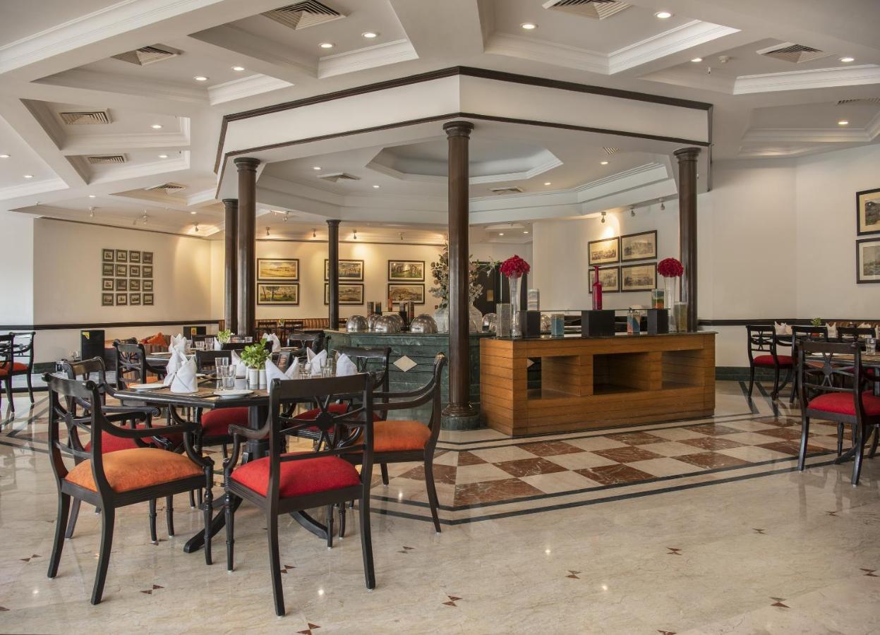 Sarovar Portico Surajkund New Delhi Buitenkant foto